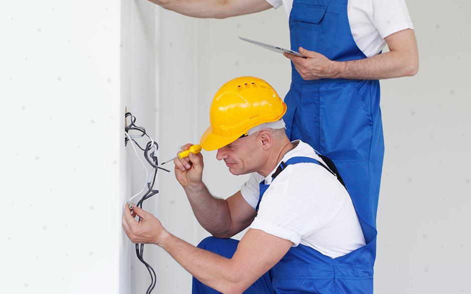 cherche électricien Paris 12
